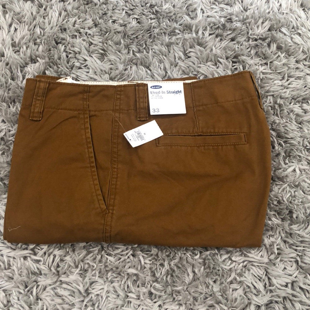 Old Navy Men’s Khaki Slim shorts size 33